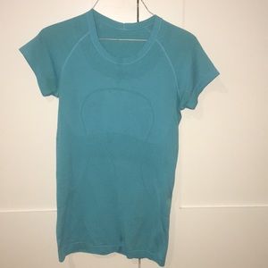 Light blue classic lululemon top